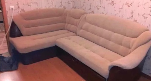 Перетяжка углового дивана. Петроградская